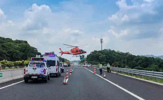 定南高速公路汽车救援案例