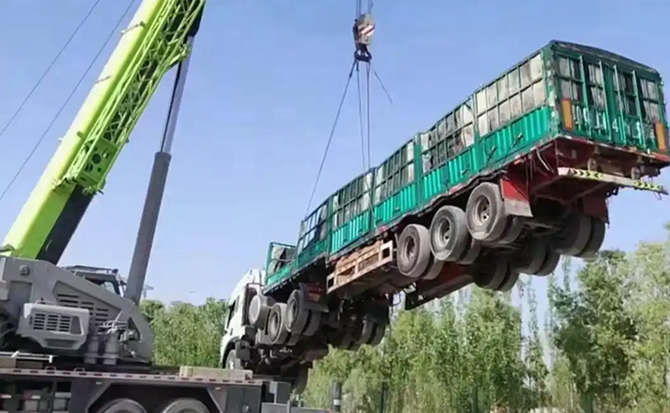 定南道路脱困救援案例